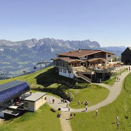 Gemuetliche Berghuette In Sonniger Und Super Lage! Vakantiehuis