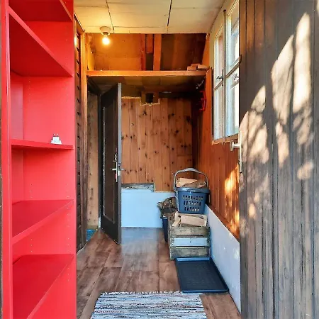 Gemuetliche Berghuette In Sonniger Und Super Lage!